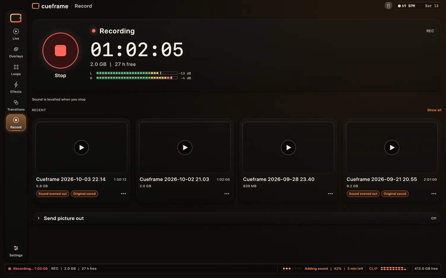 The Record page during a take: timer, size and sound meters